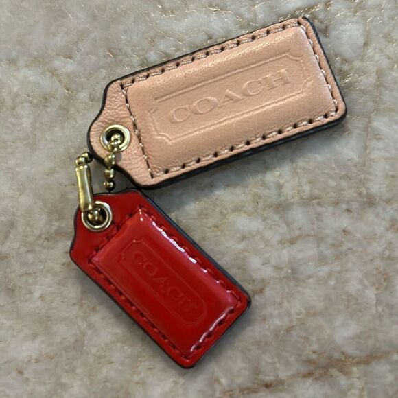 COACH Keychains - Picture 1 of 3